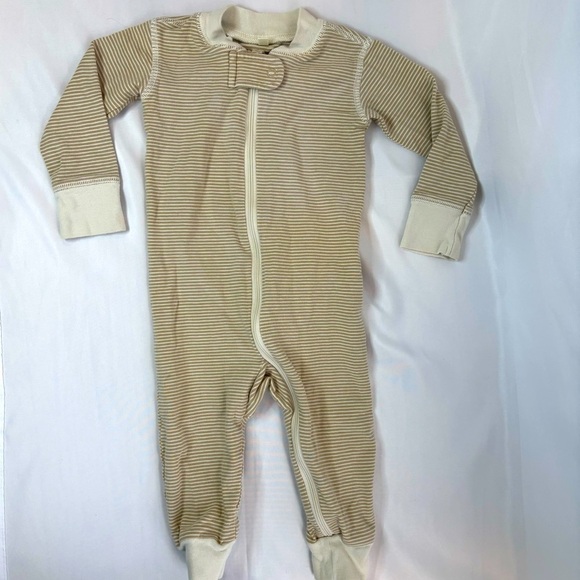 Quincy Mae Zip Long Sleeve Sleeper Footie || Tan and Cream Stripes 6-12 months - Picture 2 of 6